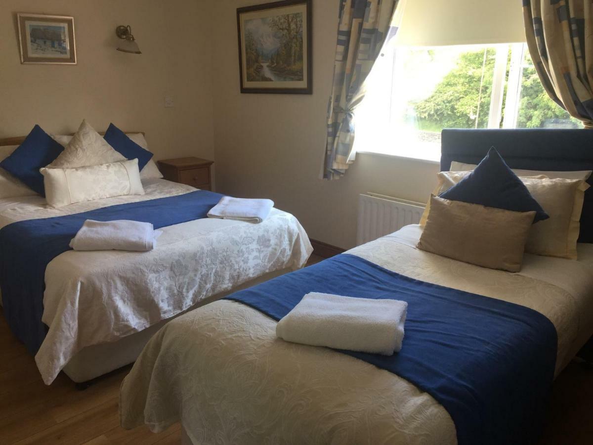Teach Na Coiribe B&B Castlegar Buitenkant foto